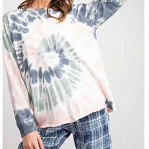 Sage tie dye pullover